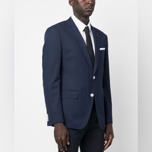 BOSS
single-breasted tailored blazer